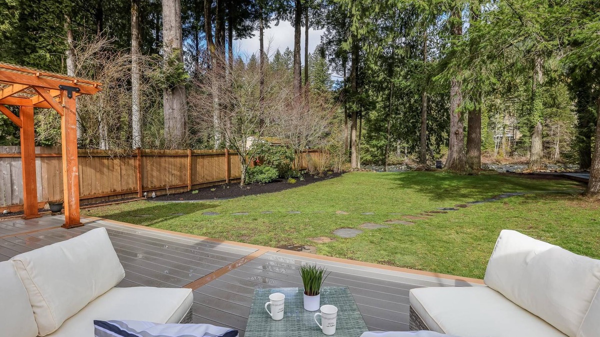 Tanner House | Entire 3 Bedroom Home On The Snoqualmie River