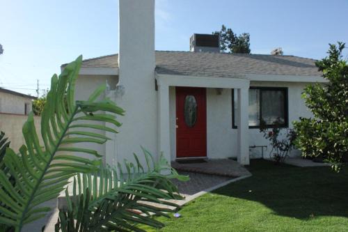 Pacoima Apartment | Entire 3 Bedroom Home with Golf Putting & hot spa