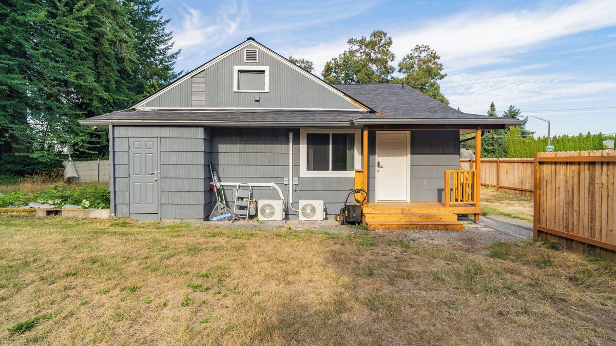 Olympia House | Entire 3B Rambler house with AC in Olympia Near Downtown Hospitals