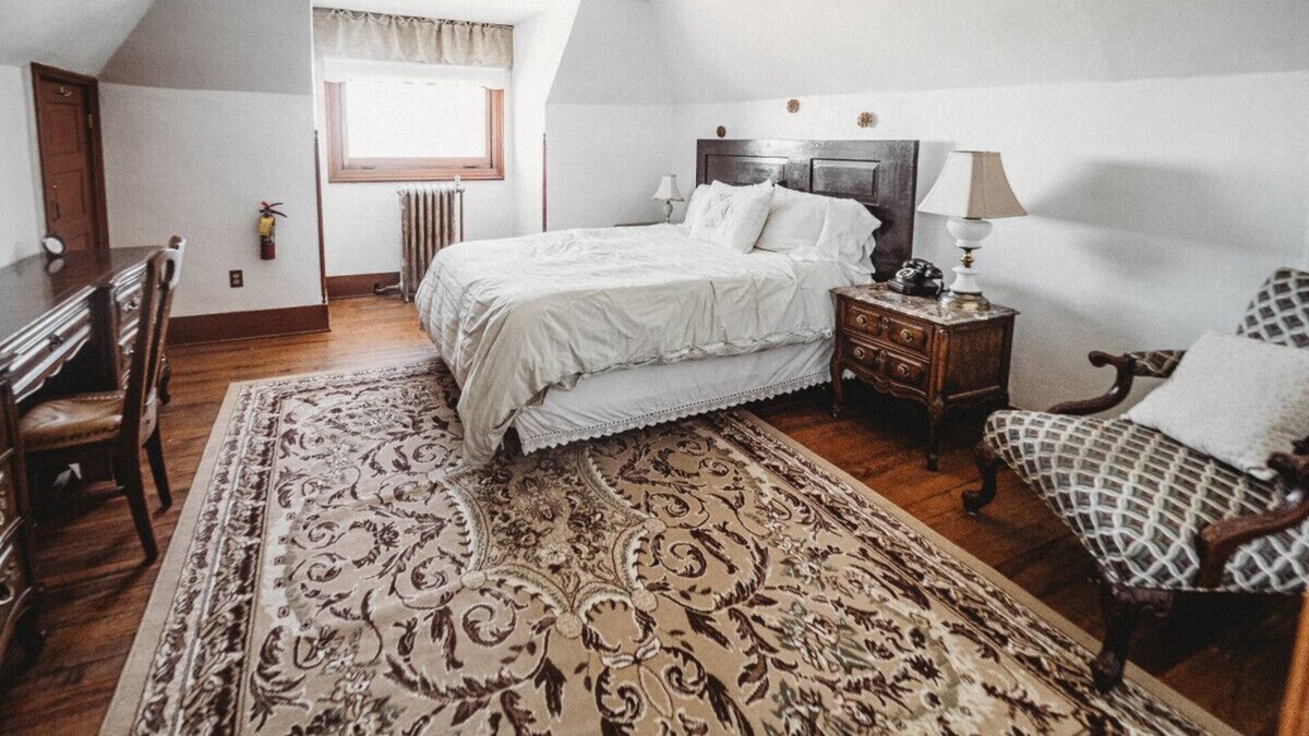 Trinidad Bed & Breakfast | Entire 3rd Floor of Historic Mansion!
