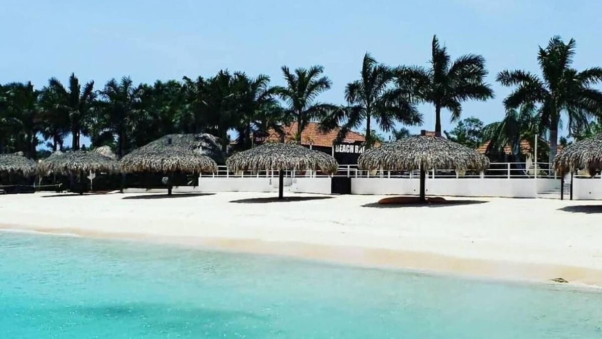 Discovery Bay Villa | Entire 6-bedroom Villa Free Parking With Fast Wifi