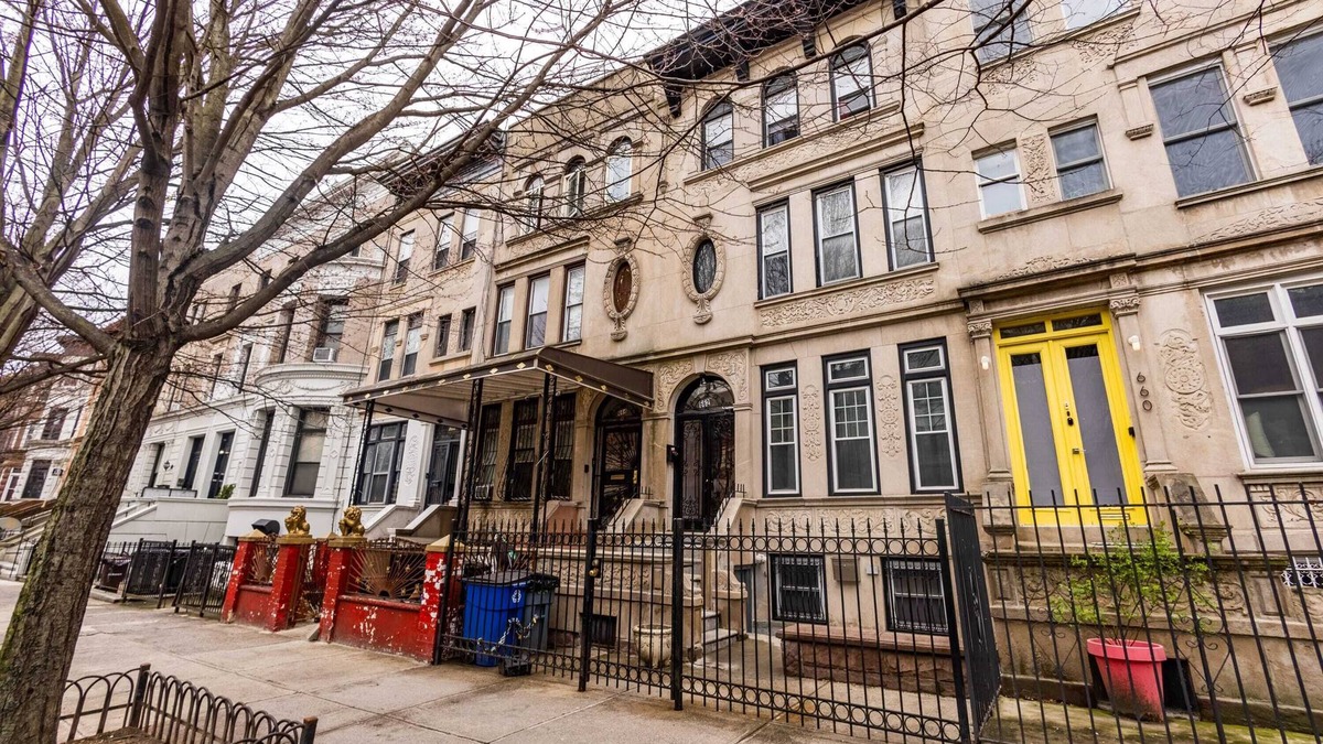 Crown Heights House | Entire Apartment (5 Rooms and 5 Private Bathrooms)