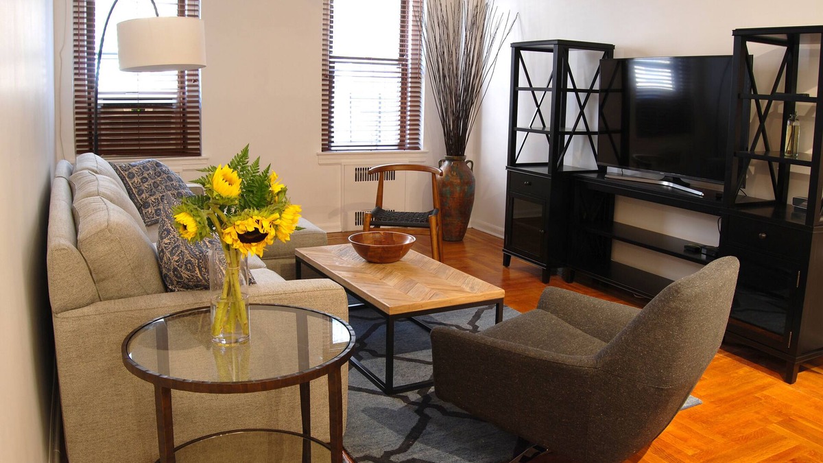 Queens Condo | Entire apt 2 BR Sunnyside -30 day minimum stay*