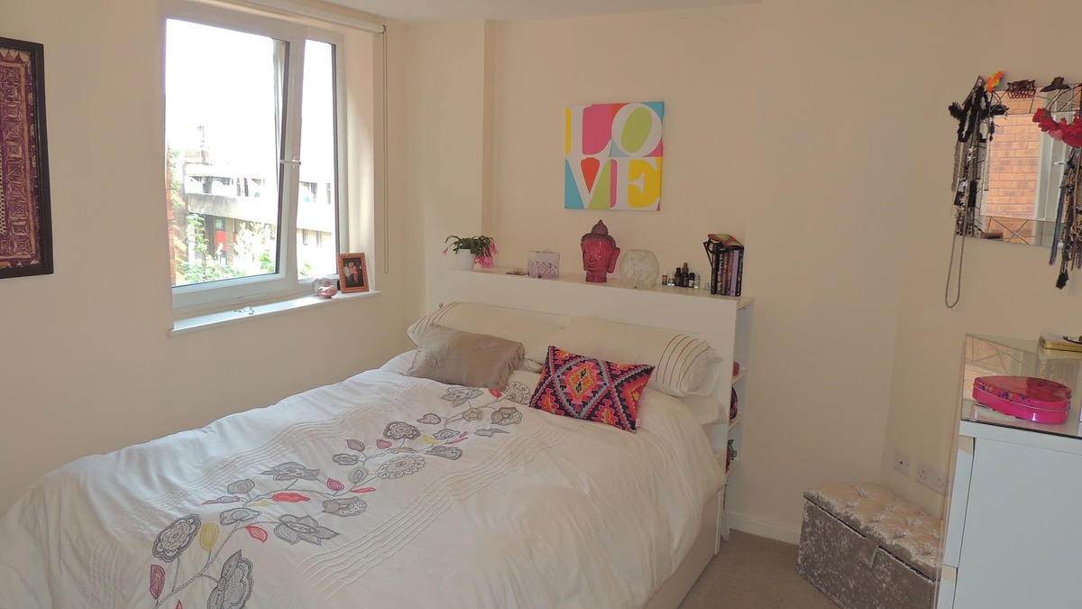 Finchley Apartment | Entire Apt - Lovely Clean 1 Bedroom in Leafy North London