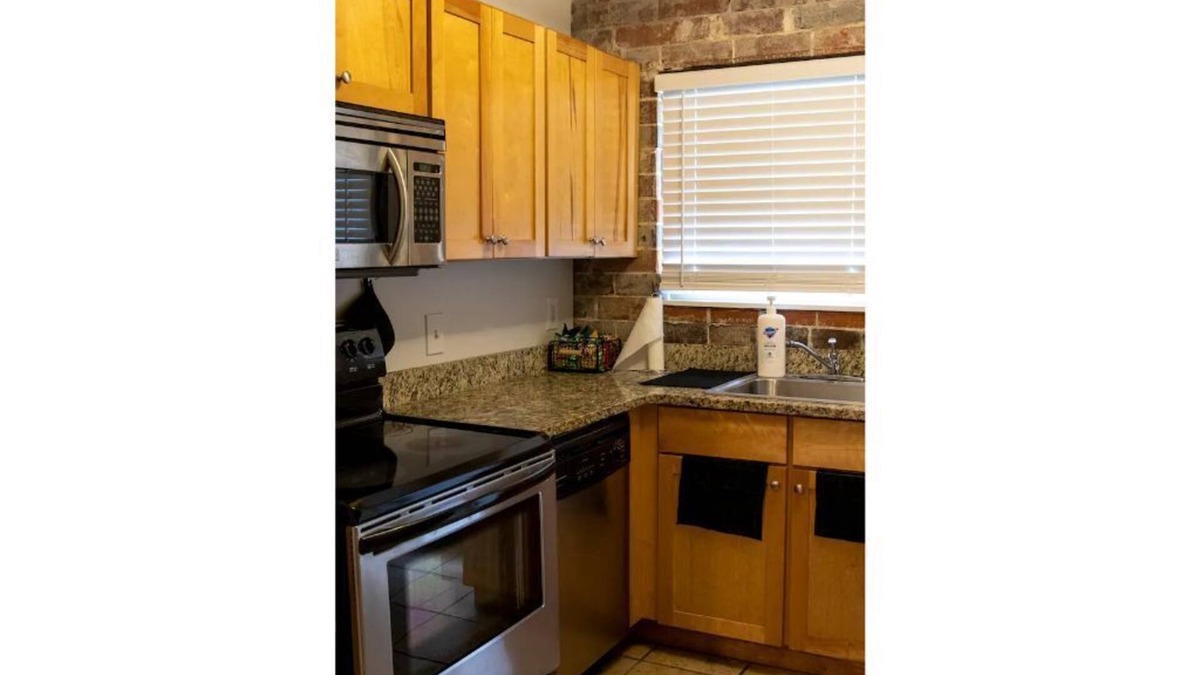 Mechanicsville Condo | Entire Atlanta Condo minutes from Downtown