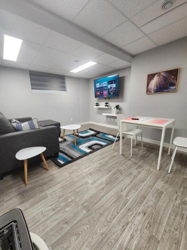 Winnipeg House | Entire basement suite in Bonavista