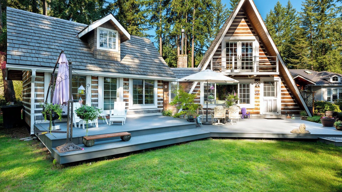 Sammamish Cabin | Entire Cabin/House, quite and private yet in town.