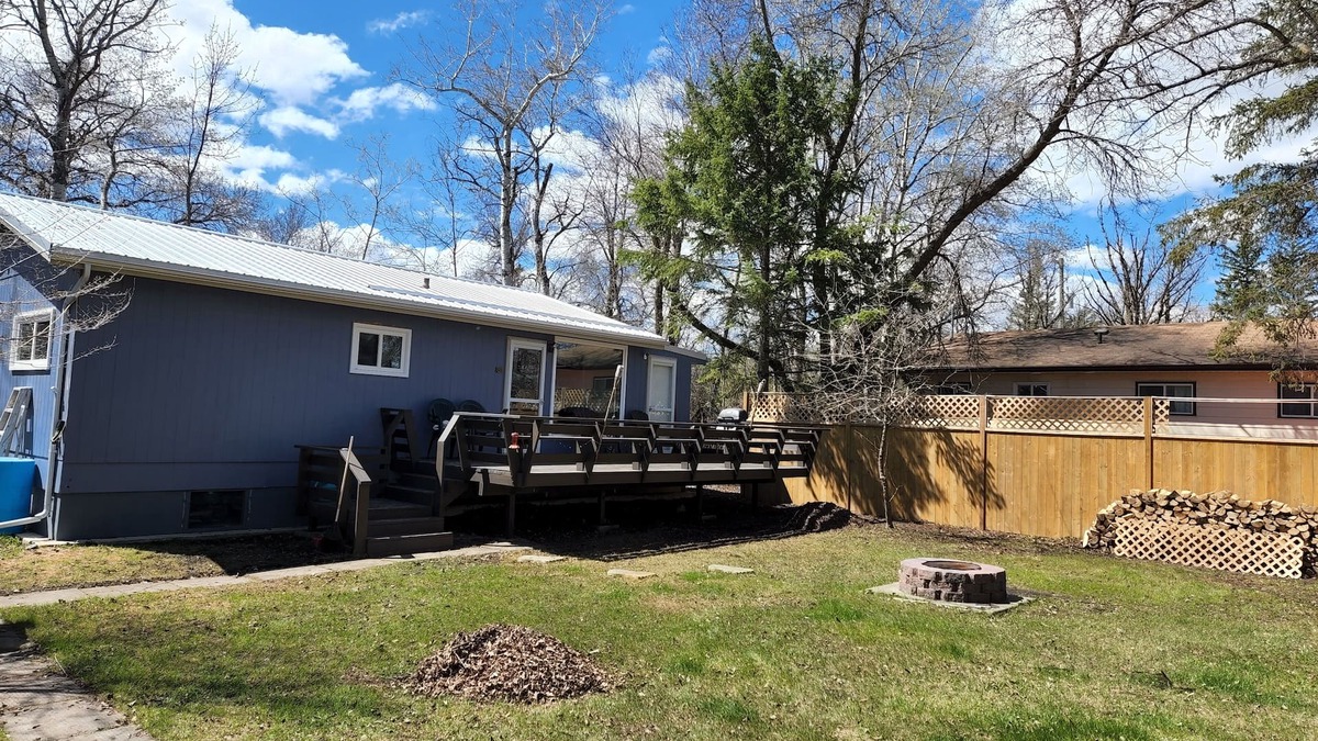 Sandy Hook Cottage | Entire charming and private cottage in Winnipeg Beach