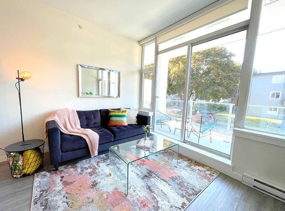 Mount Pleasant Apartment | Entire condo in Mount Pleasant + Parking