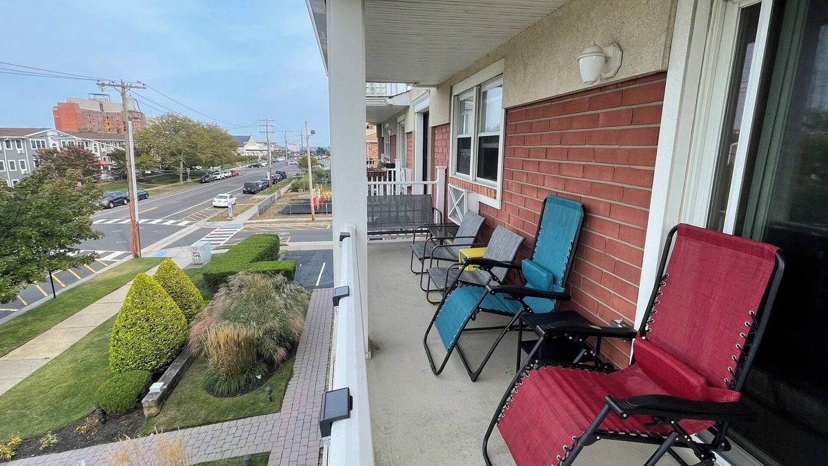 Asbury Park Condo | Entire condo w/private balcony & parking, 3 blocks from the beach!