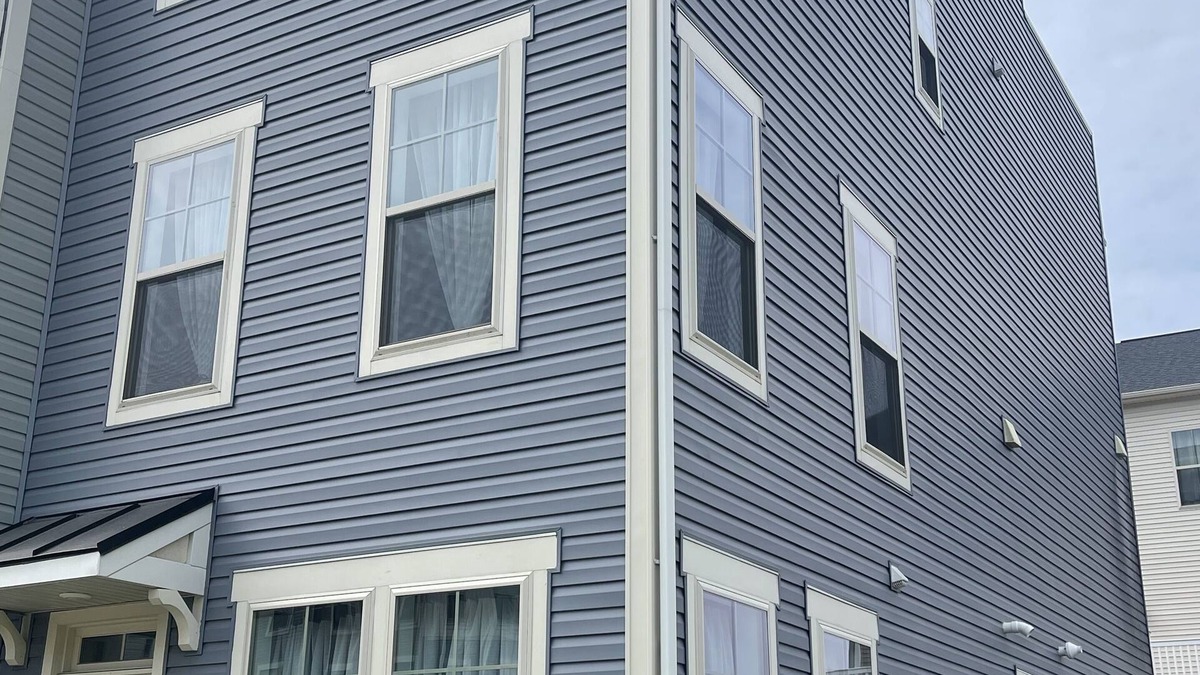 Glen Burnie House | Entire contemporary, luxury 4 level Town House in Gorgeous, quiet neighborhood