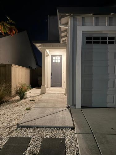 Roseville House | Entire Cozy Guest Home