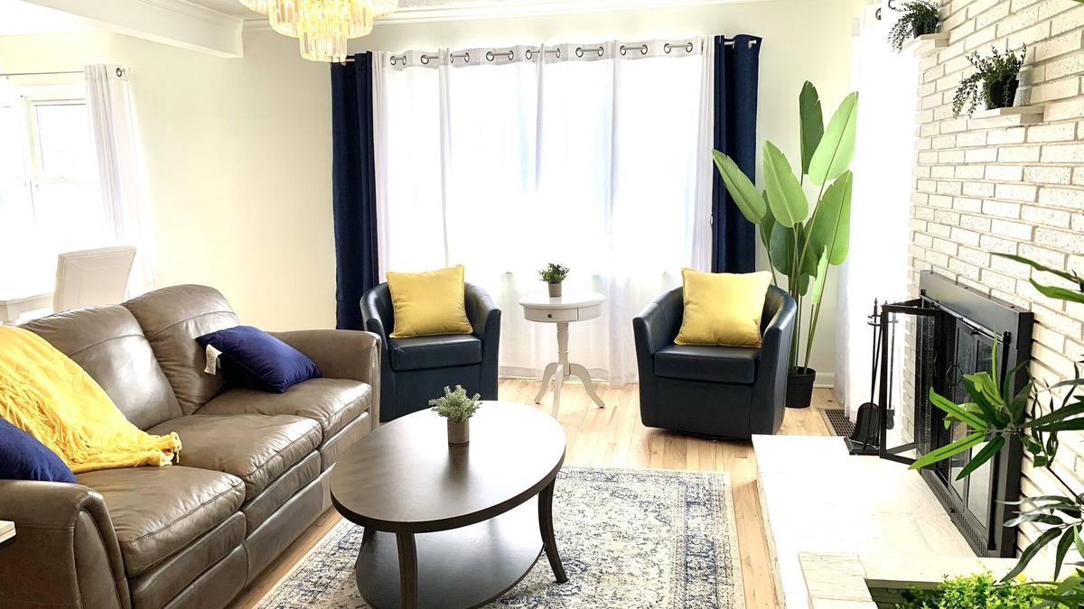 Bexley House | Entire, elegant, home in walkable upscale Bexley neighborhood