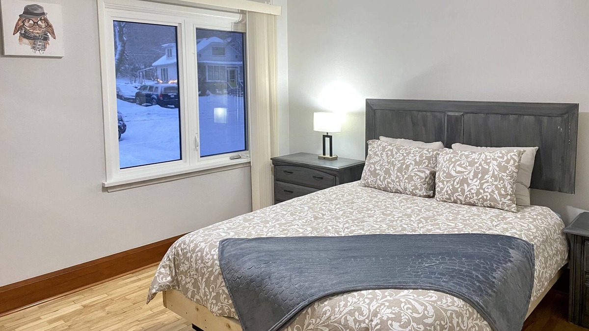 Thunder Bay House | ENTIRE FAMILY HOME 2 bedroom 1bath Thunder Bay