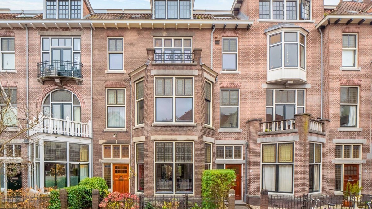 Utrecht Bed & Breakfast | Entire Floor Next to the Park