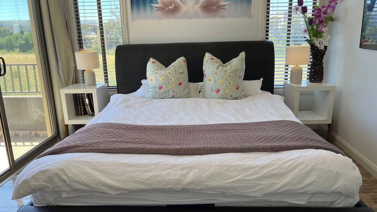 Broadmeadows House | Entire Home Close to Airport