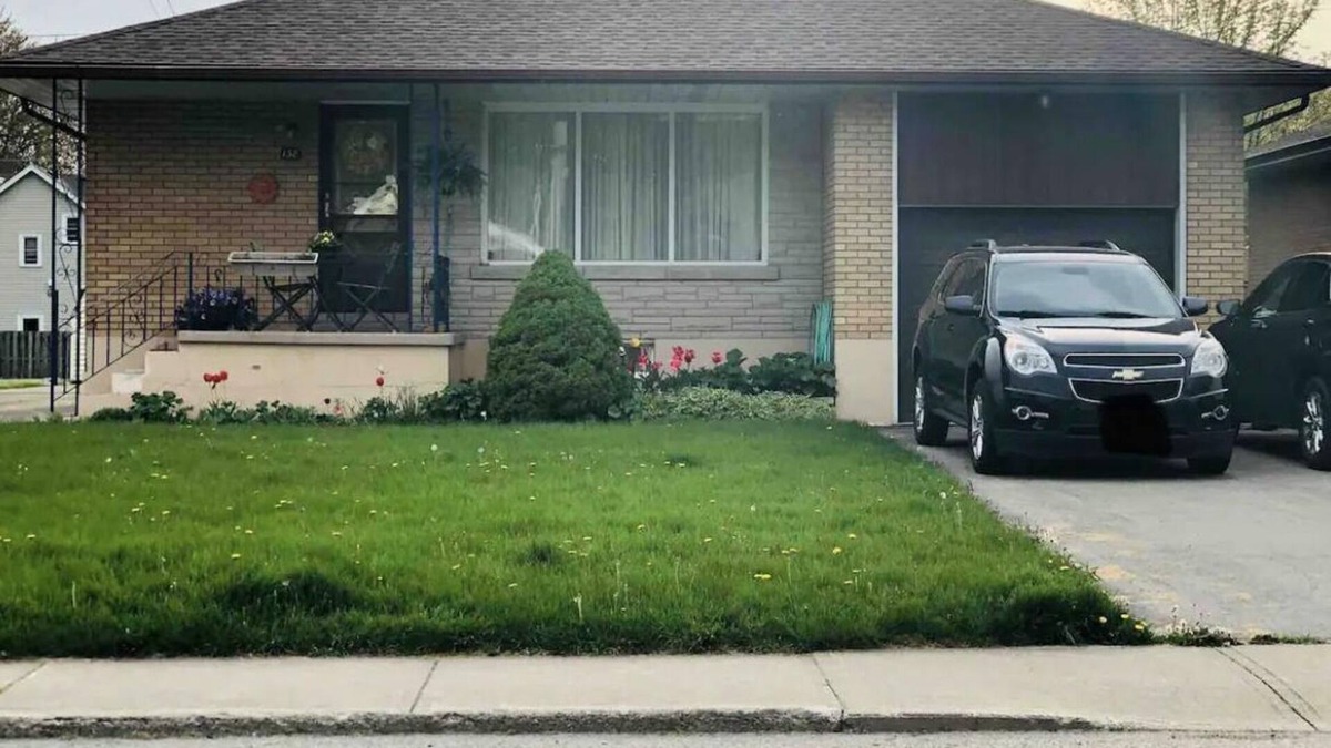 Port Colborne House | Entire home downtown; biking & walking trails, beaches & concerts in the park!