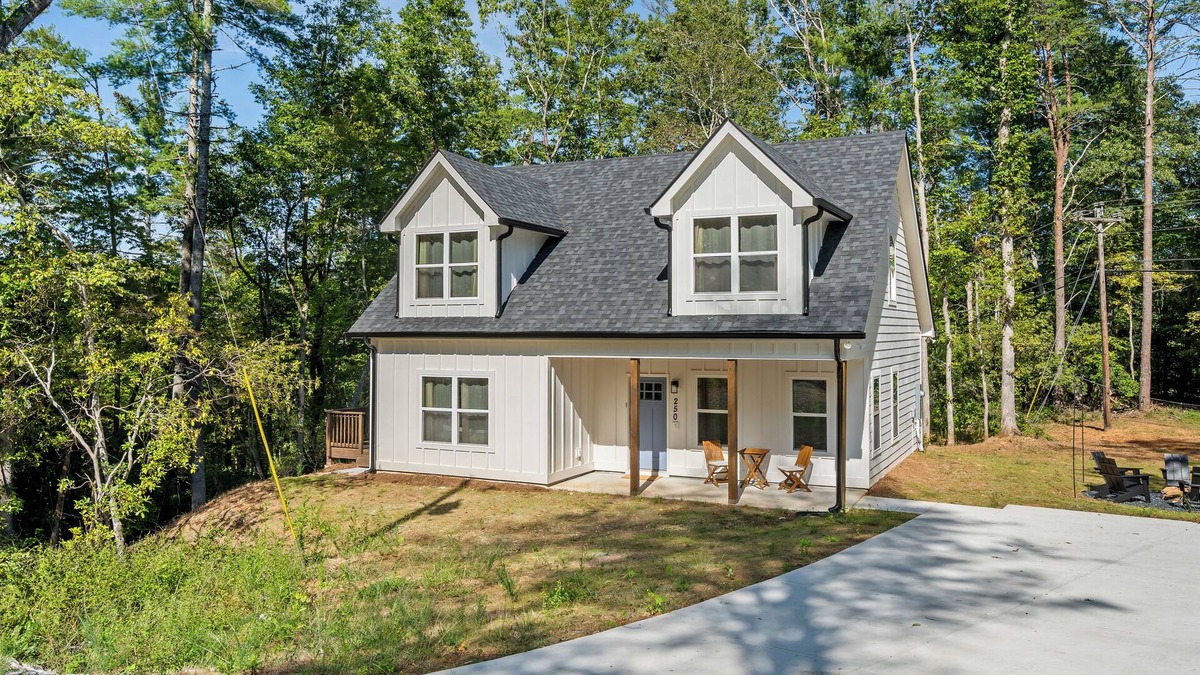 Dahlonega Cabin | Entire home in Dahlonega, Georgia, United States