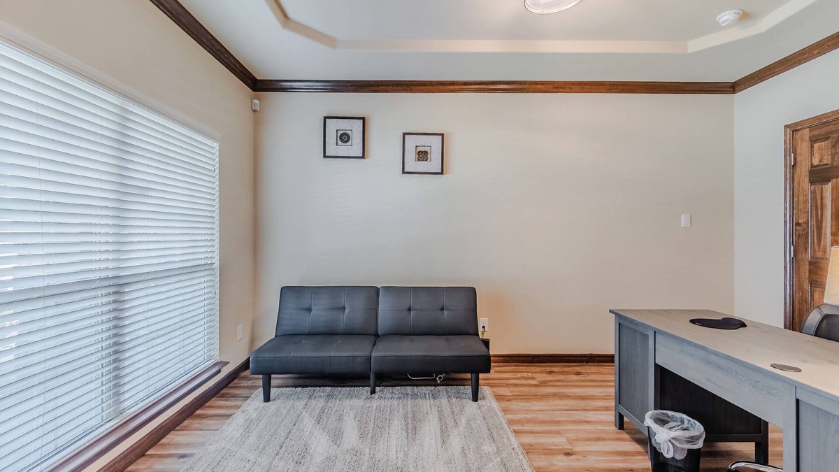 South Arlington House | Entire home in Grand Prairie, Texas, United States with EV Charger - level 2