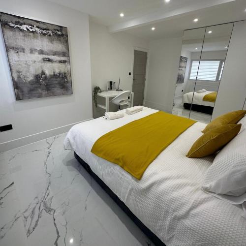 Nottingham House | Entire home in Nottingham for family, friends and contractors