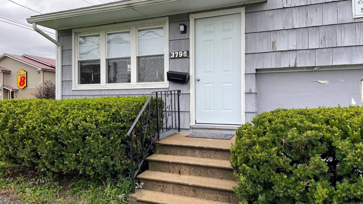 Pulaski House | Entire home in the heart of Pulaski!