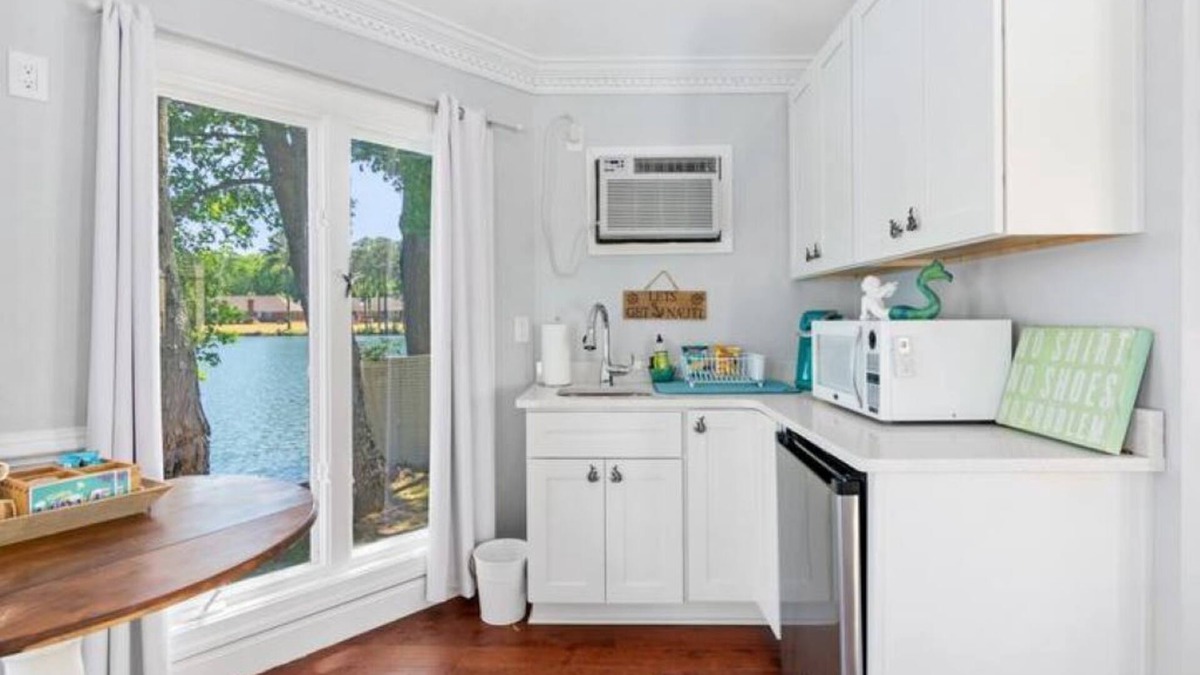 Portsmouth House | Entire Home on Crystal Lake