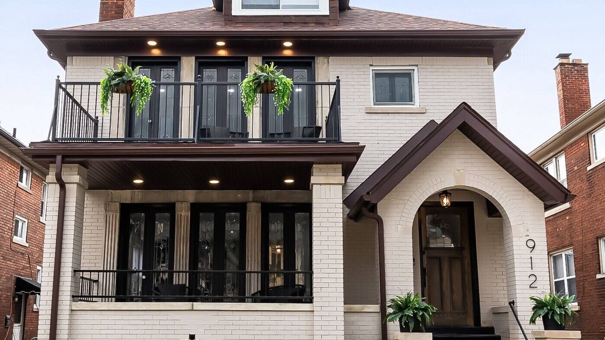 Grosse Pointe House | Entire home in Grosse Pointe Park . Welcome to the MotorcityBnB!