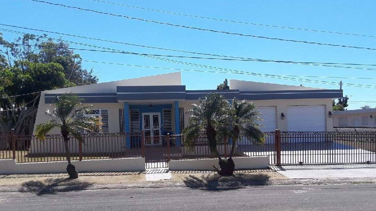 Camaceyes House | Entire home! You'll have the house to yourself.