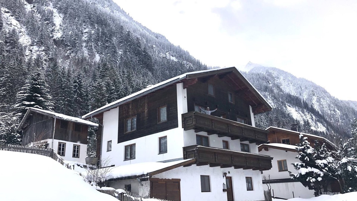 Mayrhofen House | Entire hostel for rent, perfect for groups