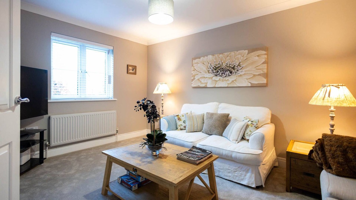Martlesham Heath House | Entire House in Ipswich - Holly Close