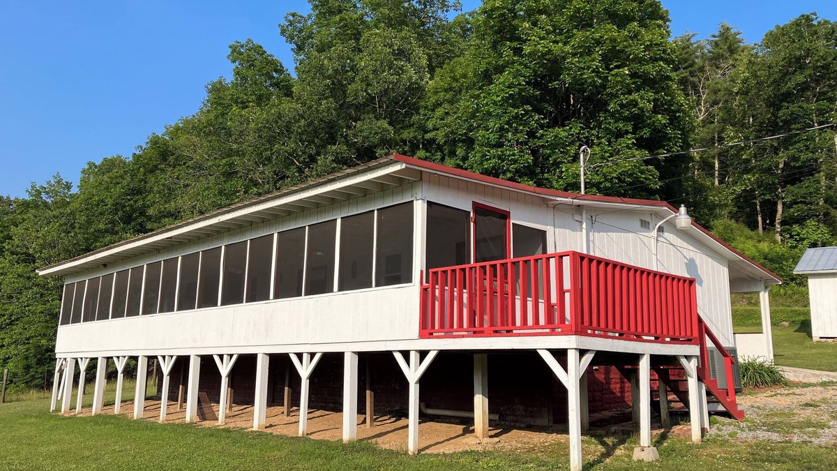 Seebert House | Entire house near Seebert, Watoga, Snowshoe, and much more!