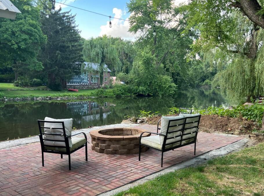 Califon House | Entire House on the River