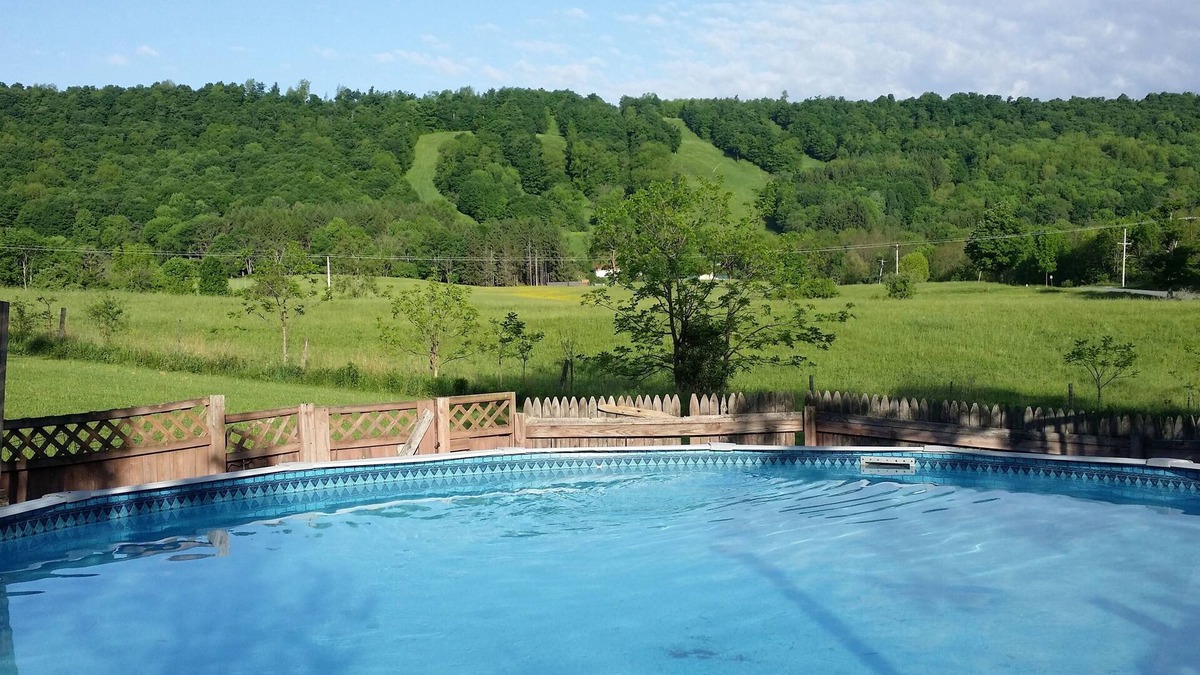 Cazenovia House | ENTIRE HOUSE: RidgeView at the top of Chittenango Falls! 3 bedrooms, sleeps 6