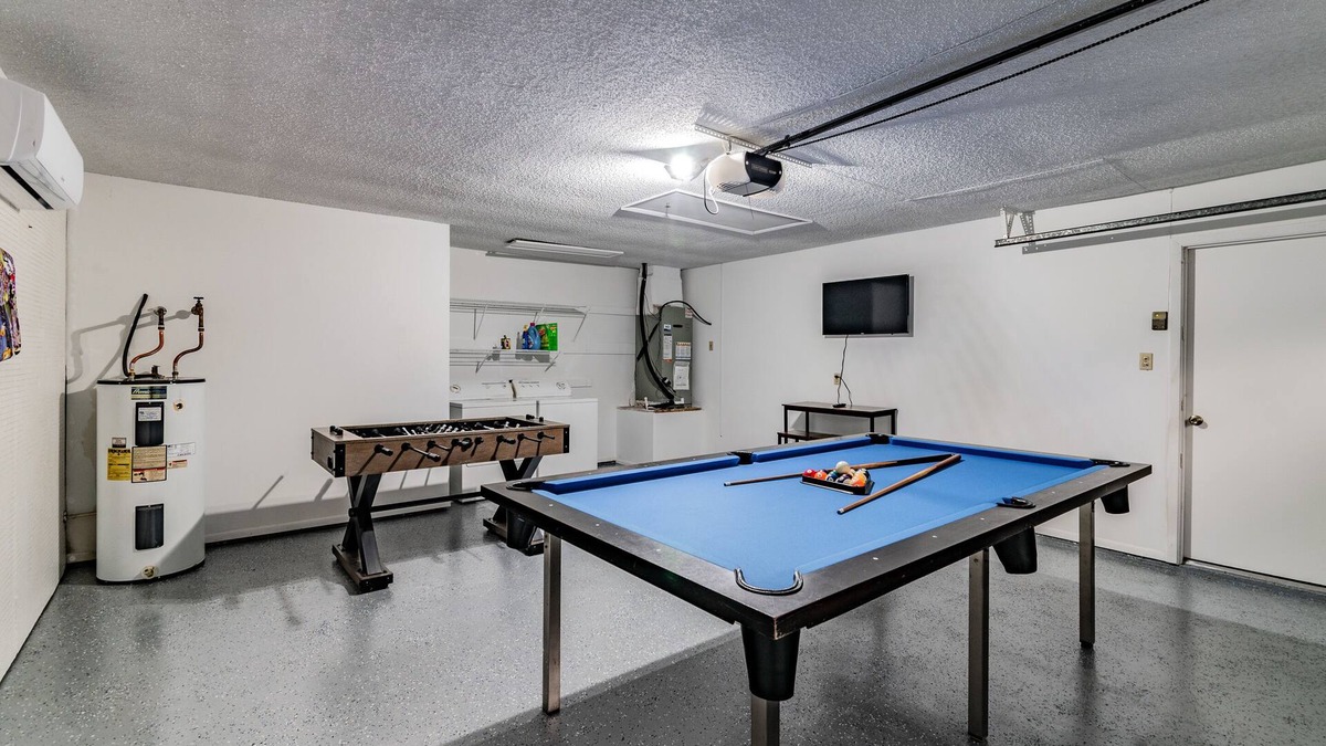 Lutz House | Entire House with Game Room in Lutz, Near Tampa and Wesley Chapel