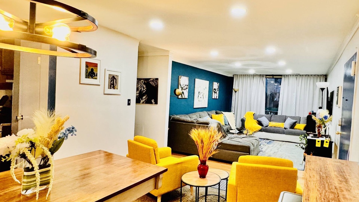 Aspen Hill Condo | Entire place with parking wifi laundry