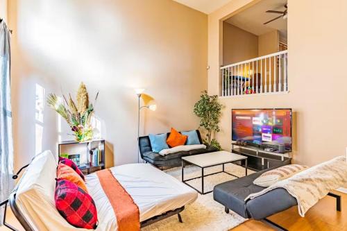 National City House | Entire Private 3-BR Townhouse with Garage Parking near San Diego Gaslamp, Available Now