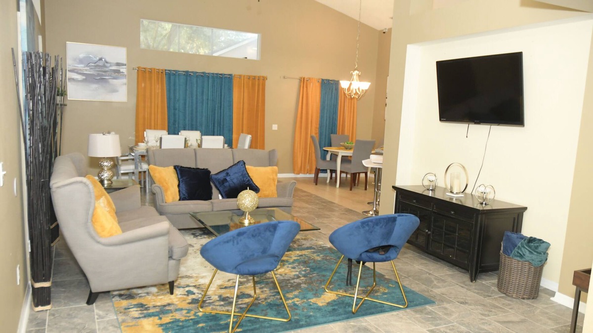 Ocoee House | Entire Residential Home. Ocoee Luxury 5BD Home