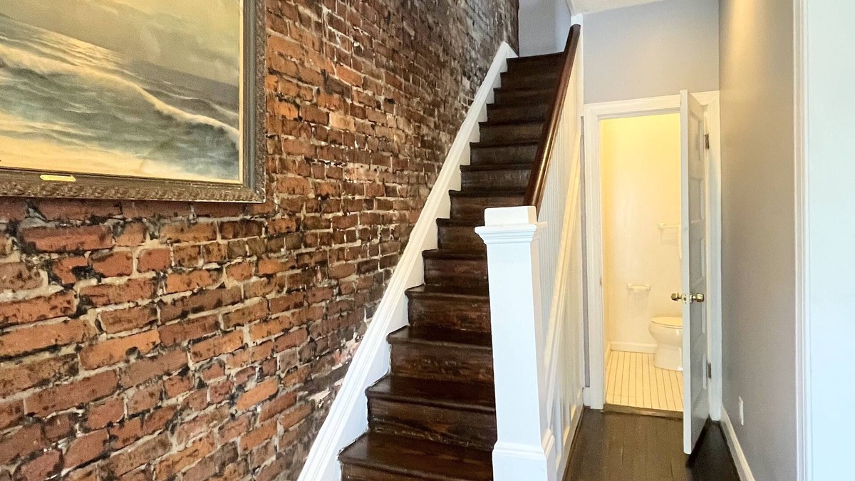 Near Northeast House | Entire Row Home in Heart of D.C.- Near Union Station