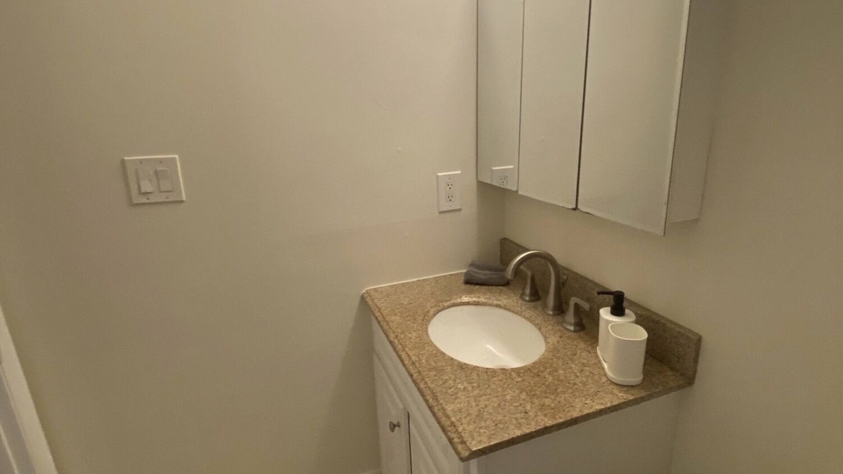 Dupont Circle Apartment | Entire studio near DuPont circle