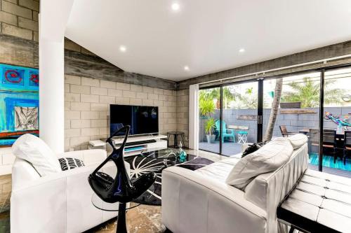 Hendricks and Venice Isles Apartment | Entire townhouse Ft Lauderdale
