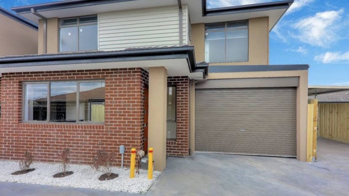 Broadmeadows House | Entire two bedroom Beautiful Townhouse