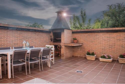 Hontoria del Pinar Apartment | Entrada Río Lobos
