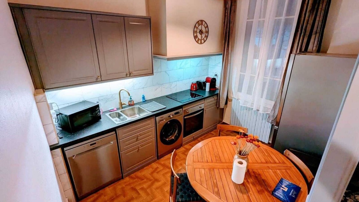 Saint-Sylvestre Apartment | Entre Colline et Ville