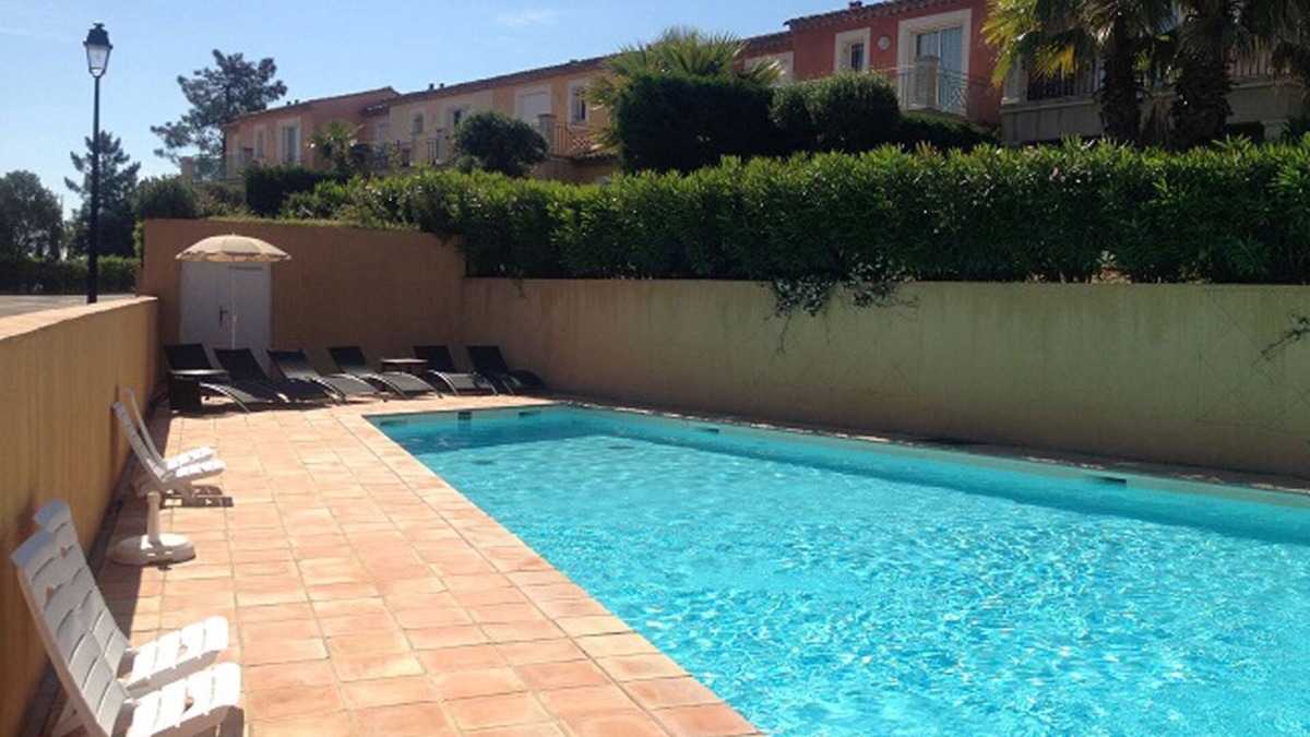 La Rouviere House | Entre mer & campagne | Maison T3 + accès piscine