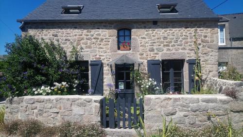 Montfarville Bed & Breakfast | Entre terre et mer