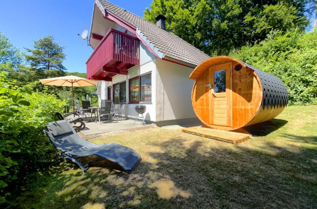 Reimboldshausen House | Entspannung in der Natur mit Seeblick und Sauna - Ferienhaus Felix von Mein-Seepark