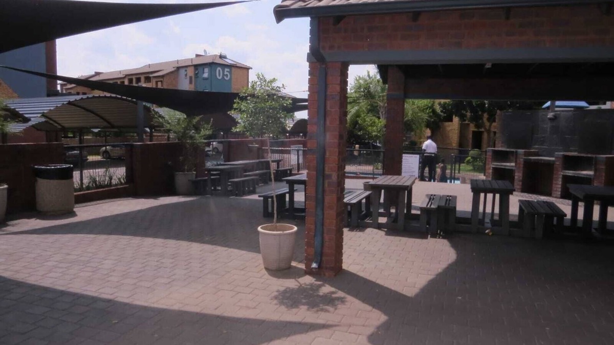 Pretoria Apartment | Enyoy this furnished Morden house with your family