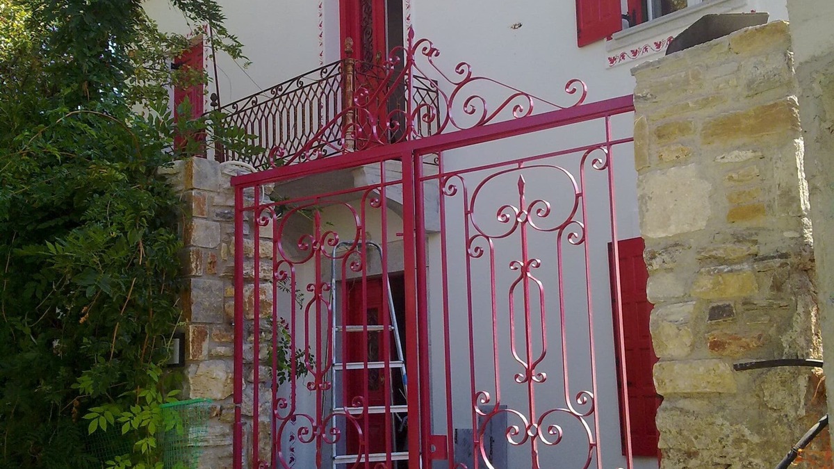 Horto Apartment | Epavli Sofia, Horto, 5 min. walk to the sea, ground floor apartment