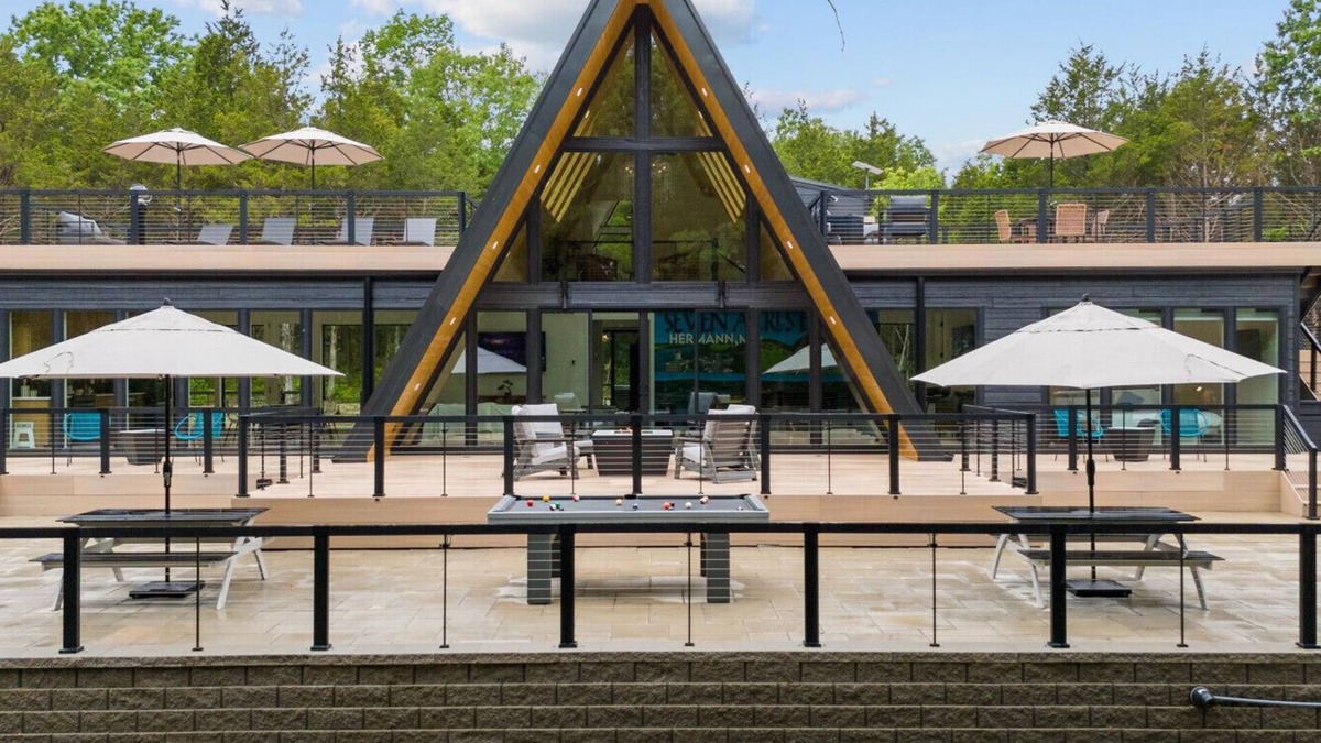 Mount Sterling House | Epic A-Frame Retreat | Rooftop, Theater, Hot Tub + Sauna