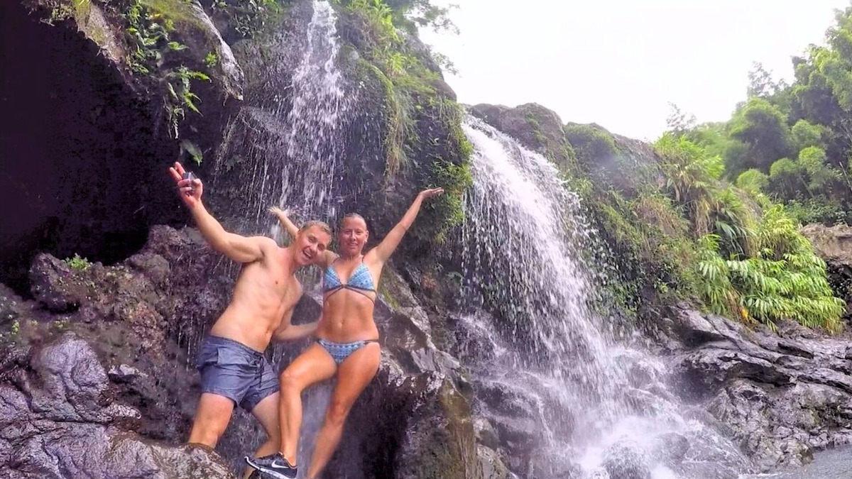 Kahului House | Epic Maui Camping - SUV + camping gear - Adventure on a budget